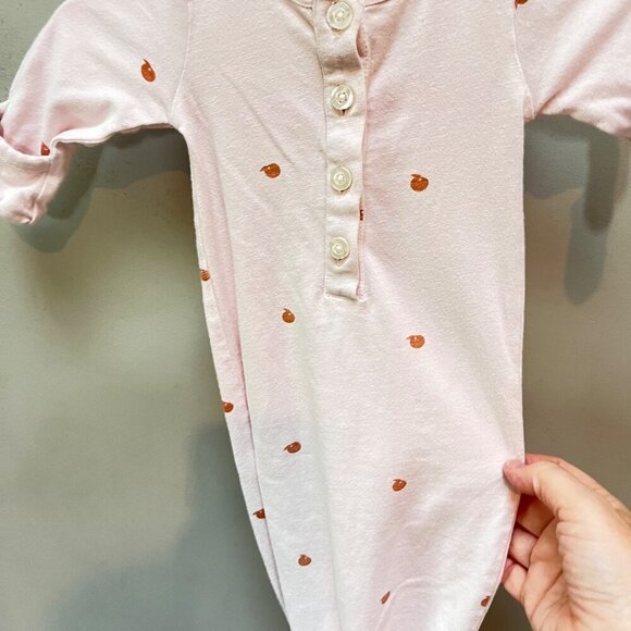 Kate Quinn Little Liam Baby Sleep Gown With Button Front & Knot Bottom 0-3 Month - Picture 2 of 4